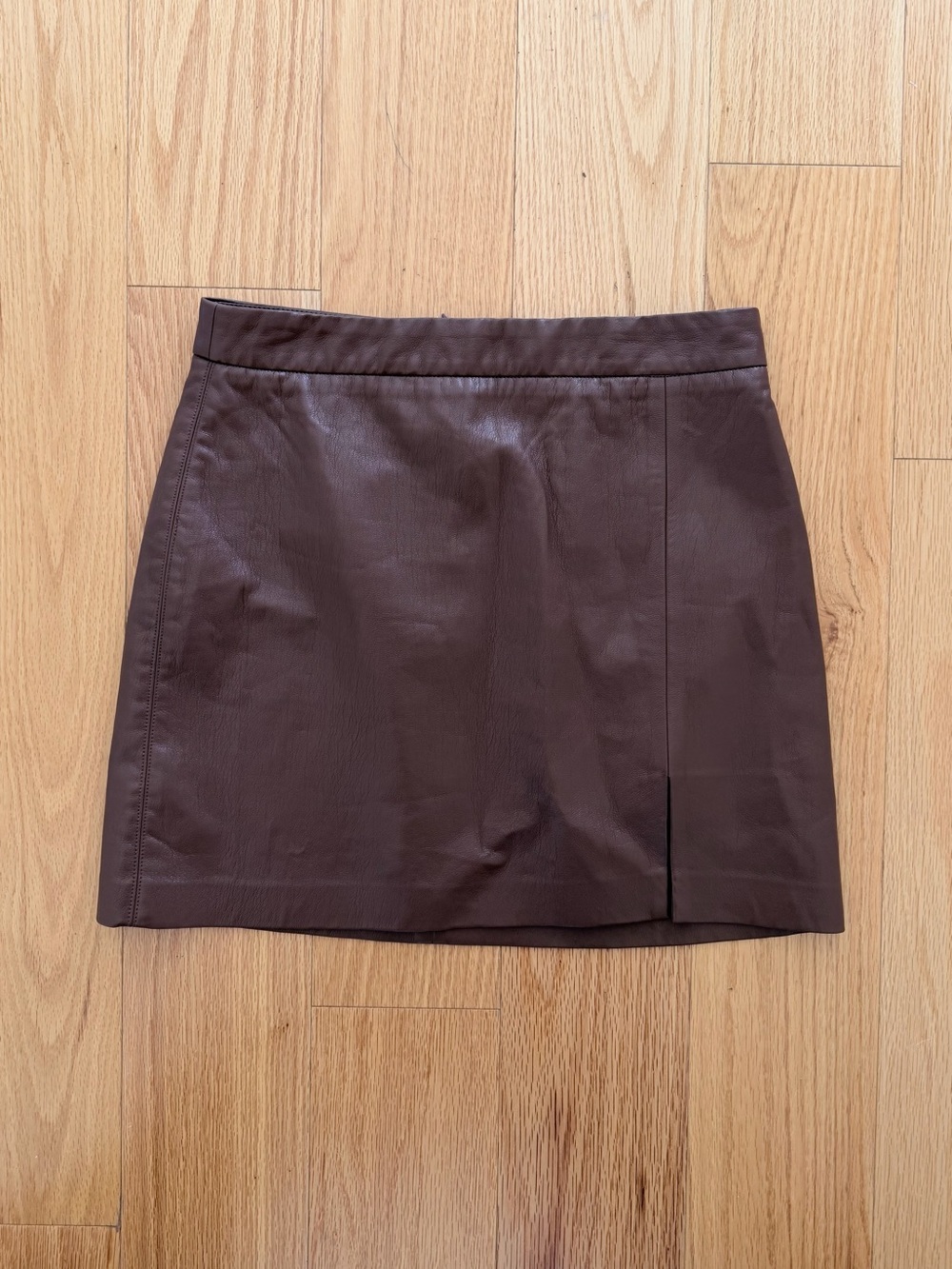 Aritzia Wilfred Patio Mini Skirt Brown Vegan Faux Leather Side Slit Size 8